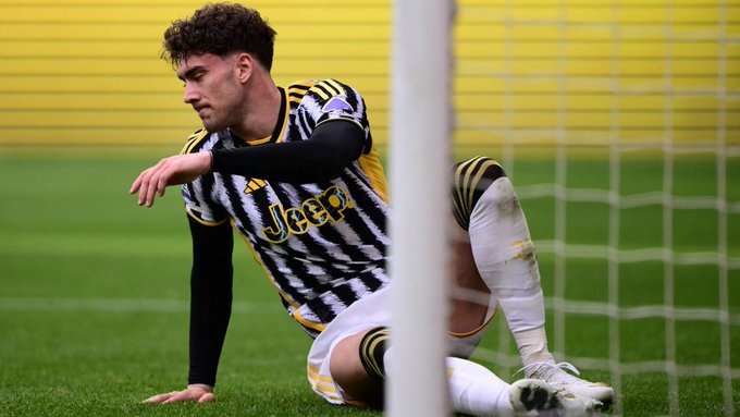 Vlahovic tra gia vi xuc pham trong tai hinh anh