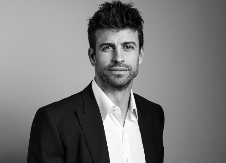 Pique dinh liu den be boi tham nhung rung dong Tay Ban Nha hinh anh