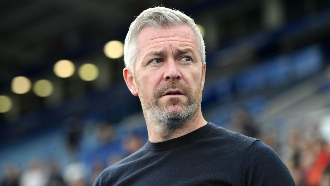 Leicester sa thai HLV doi nu vi yeu cau thu hinh anh