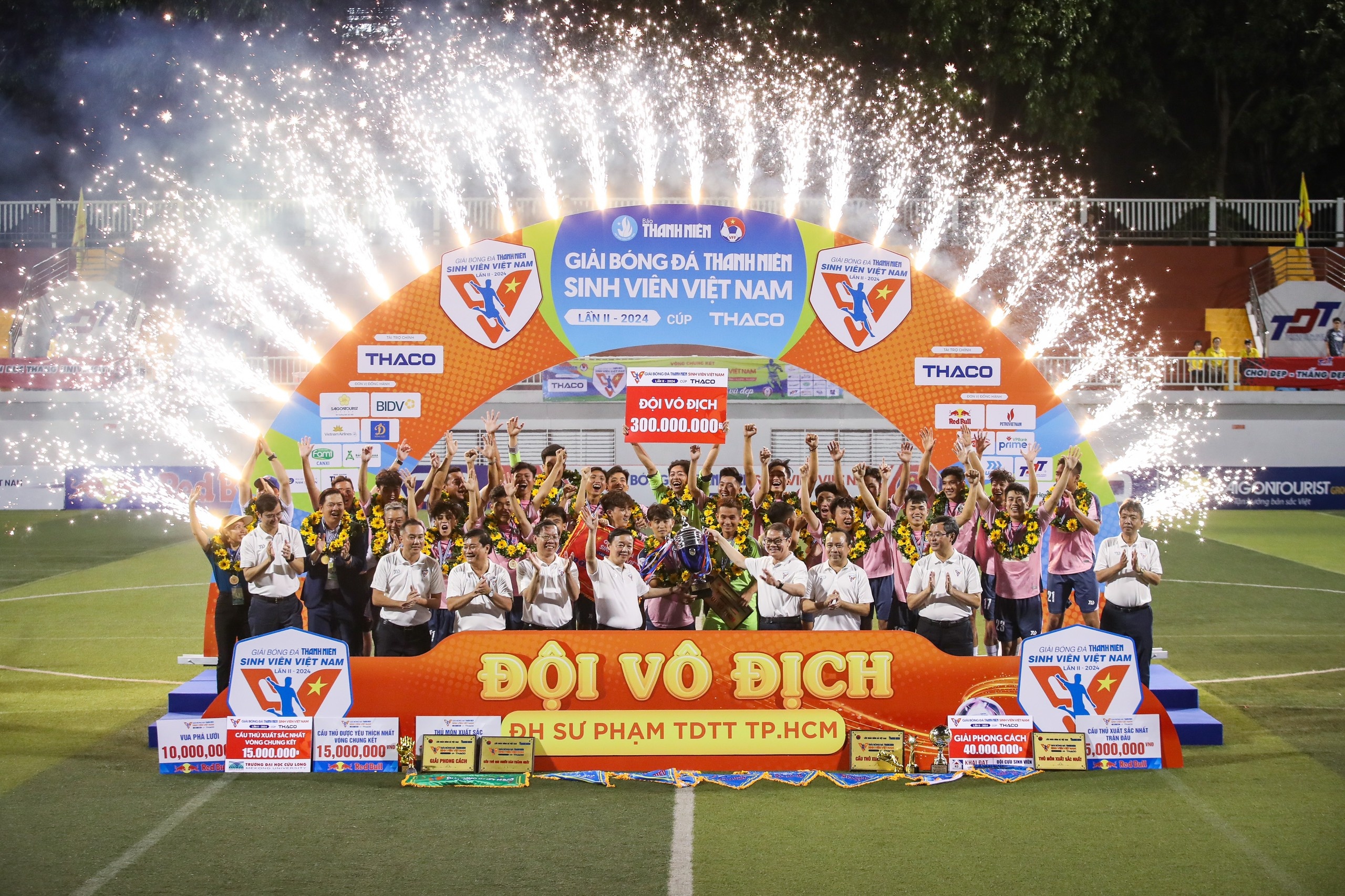 DH Su pham TDTT TP.HCM vo dich giai Thanh Nien sinh vien Viet Nam hinh anh