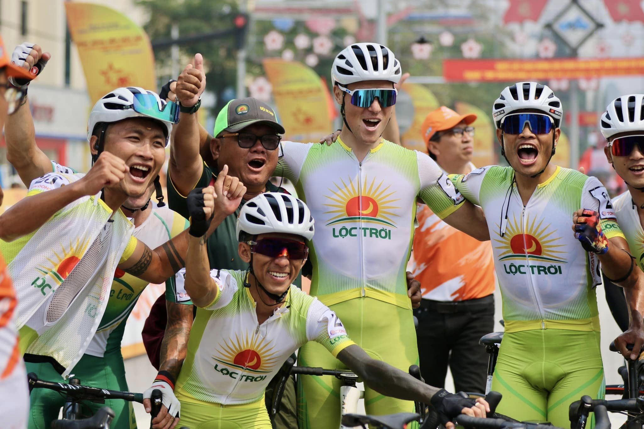 Hap dan ngay khai mac Cup Truyen hinh 2024 hinh anh