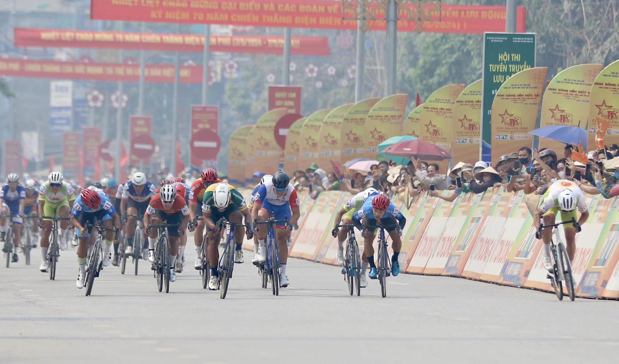 Cup Truyen hinh 2024 anh 3