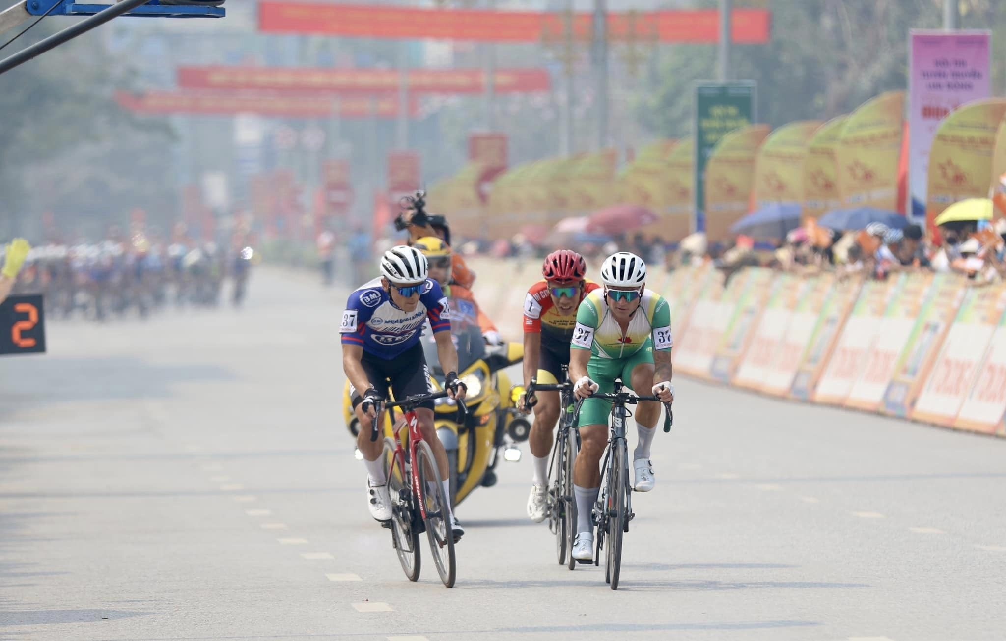 Cup Truyen hinh 2024 anh 4