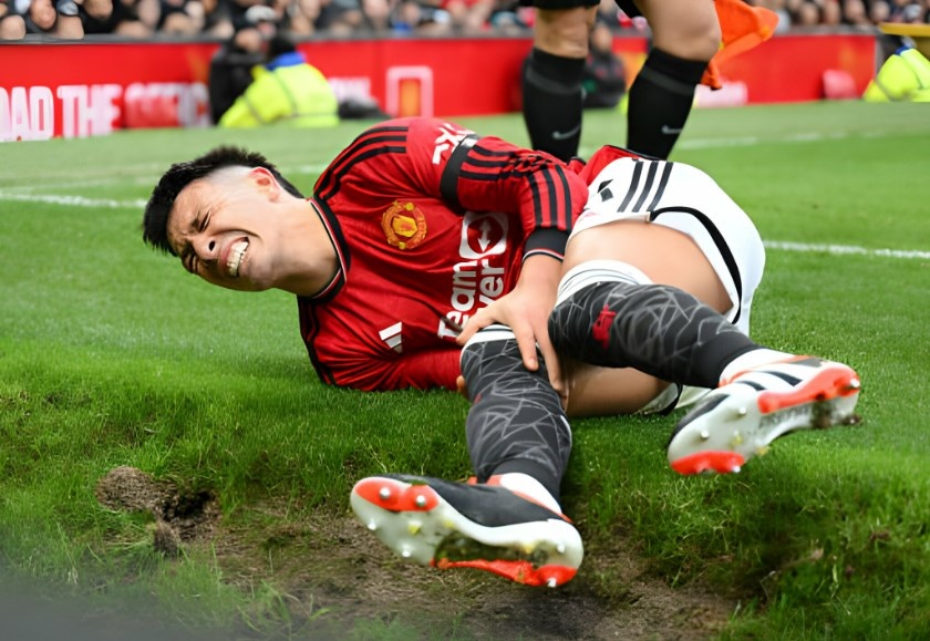 Man Utd lam nguy hinh anh