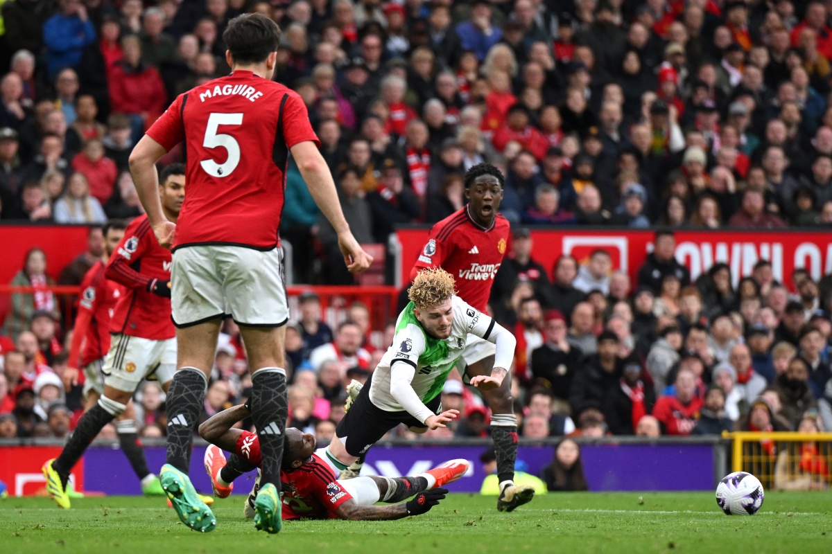 MU dang bi thoi phat den? hinh anh