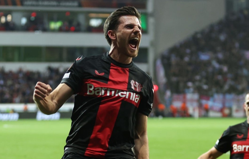 Leverkusen bat bai tran thu 42 lien tiep hinh anh