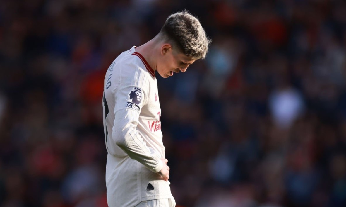 Garnacho gay phan no hinh anh