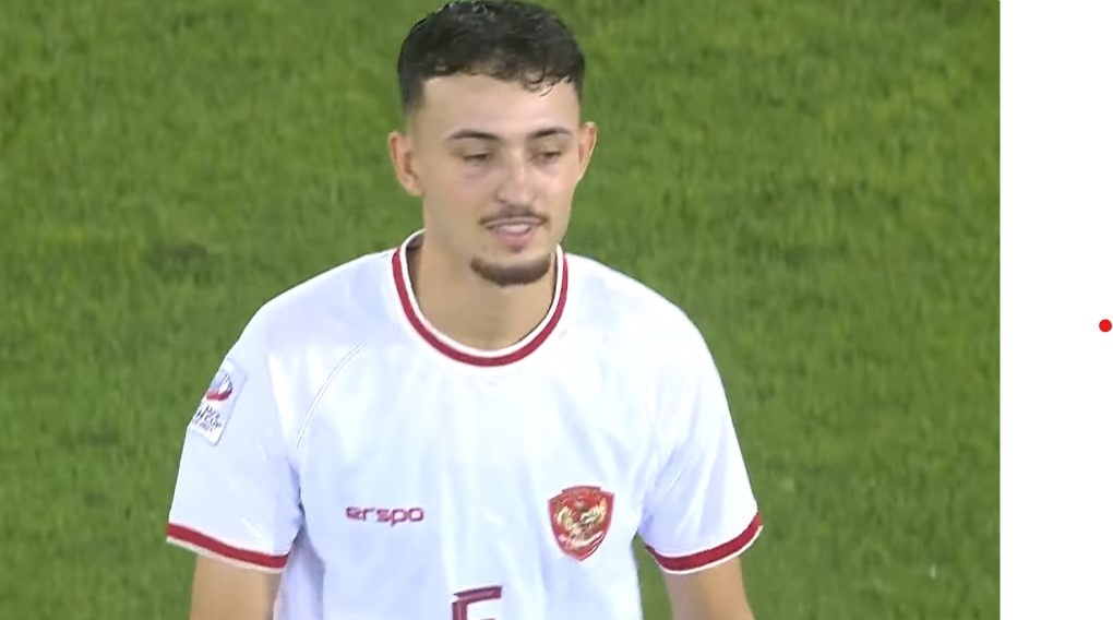 Sao Indonesia goi chu nha Qatar la 'tro he' hinh anh