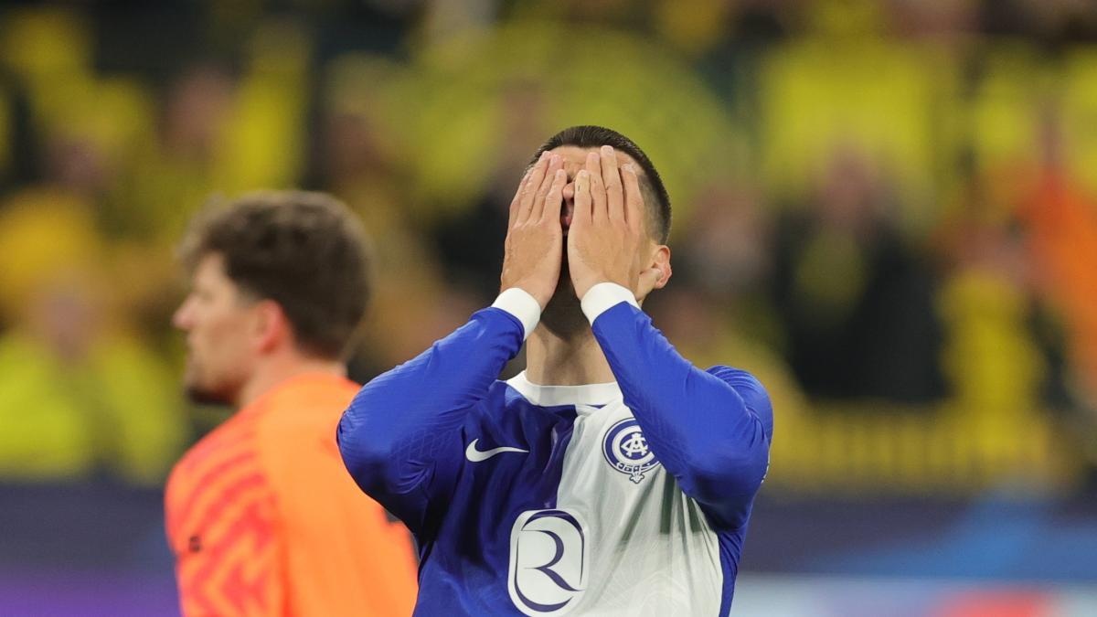 Pha hong an tai hai cua Morata hinh anh