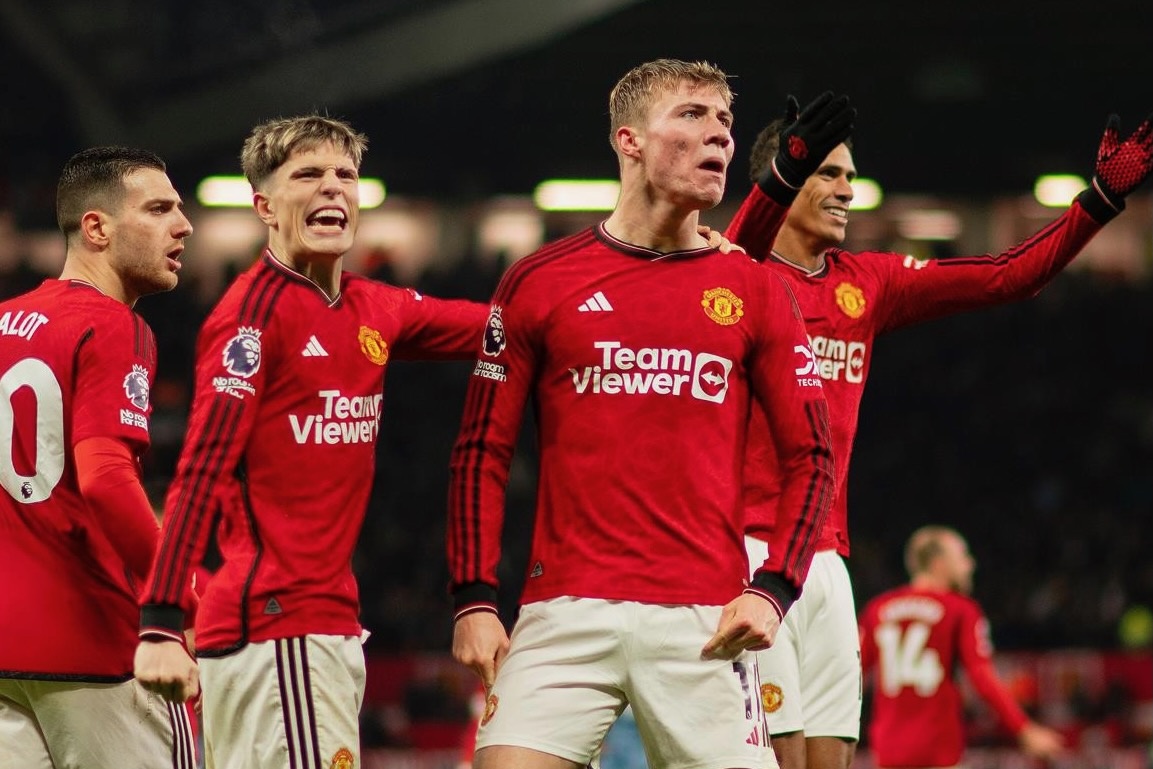 Sieu may tinh du doan MU khong vao noi top 4 mua toi hinh anh