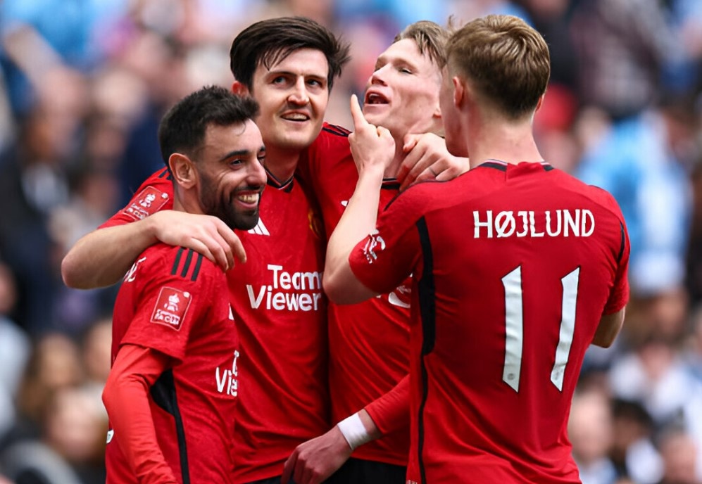 MU vao chung ket FA Cup sau loat luan luu hinh anh