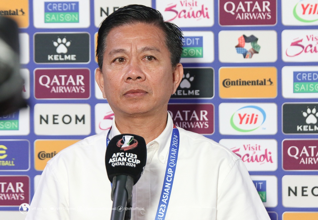 HLV Hoang Anh Tuan: 'U23 Viet Nam se trinh dien bo mat khac o tu ket' hinh anh