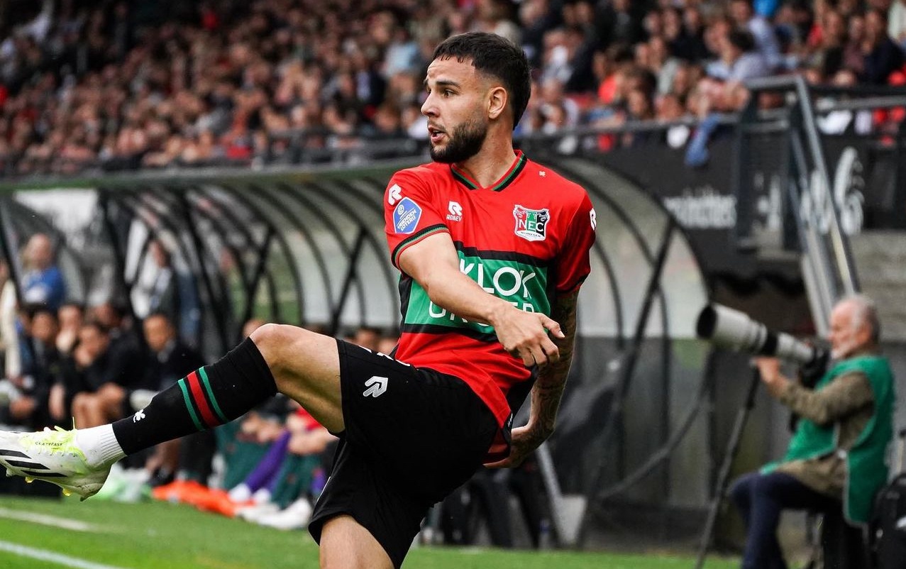 Indonesia muon nhap tich them 3 cau thu Ha Lan hinh anh