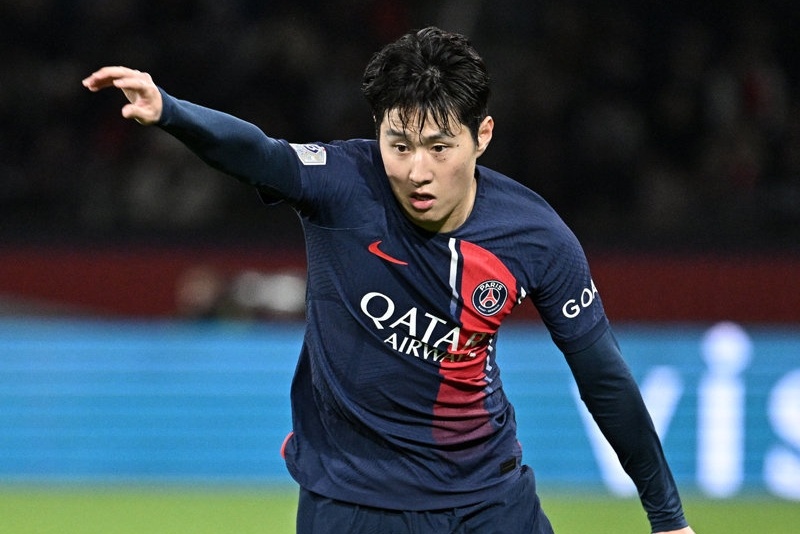 Lee Kang-in choi hay trong ngay PSG mat diem hinh anh