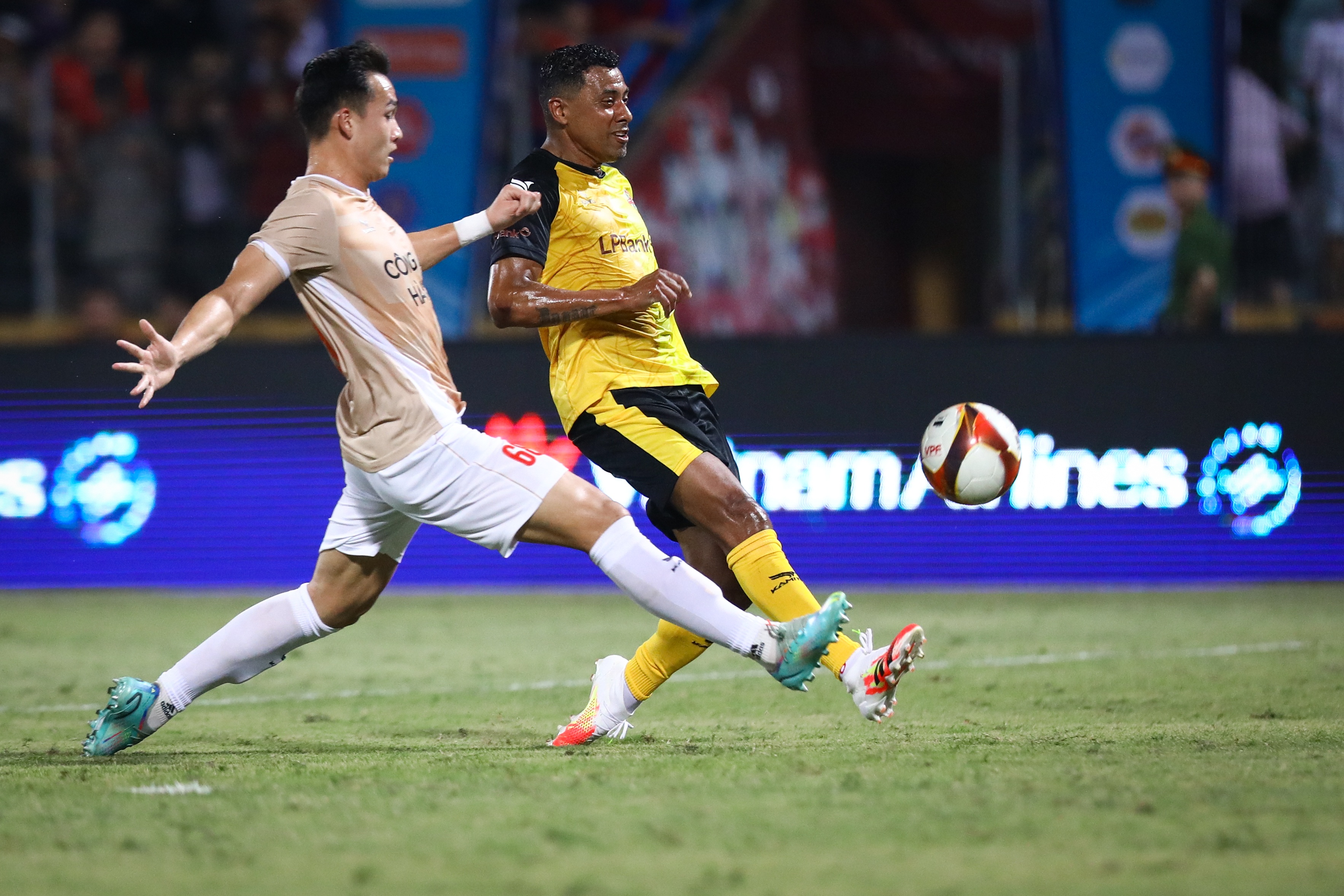 Bui Hoang Viet Anh anh 5