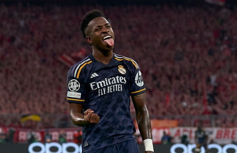 Vinicius lap cu dup, Real Madrid thoat thua truoc Bayern hinh anh