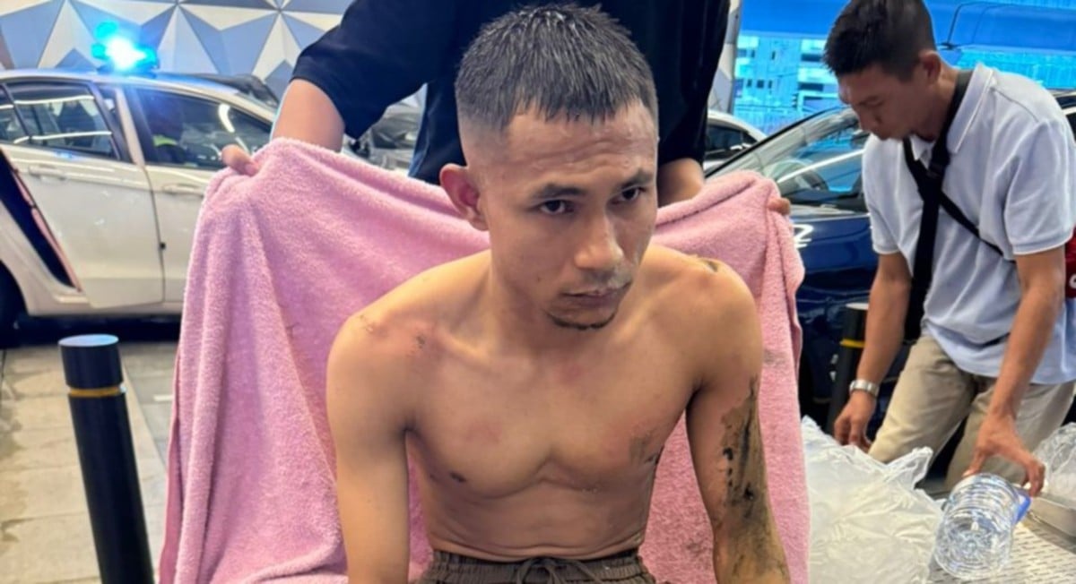 Tuyen thu Malaysia nguy co giai nghe vi bi tat axit hinh anh