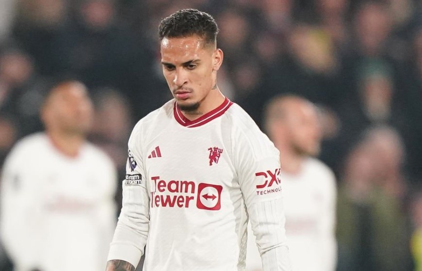 Antony, Garnacho cai nhau trong tran thua MU hinh anh