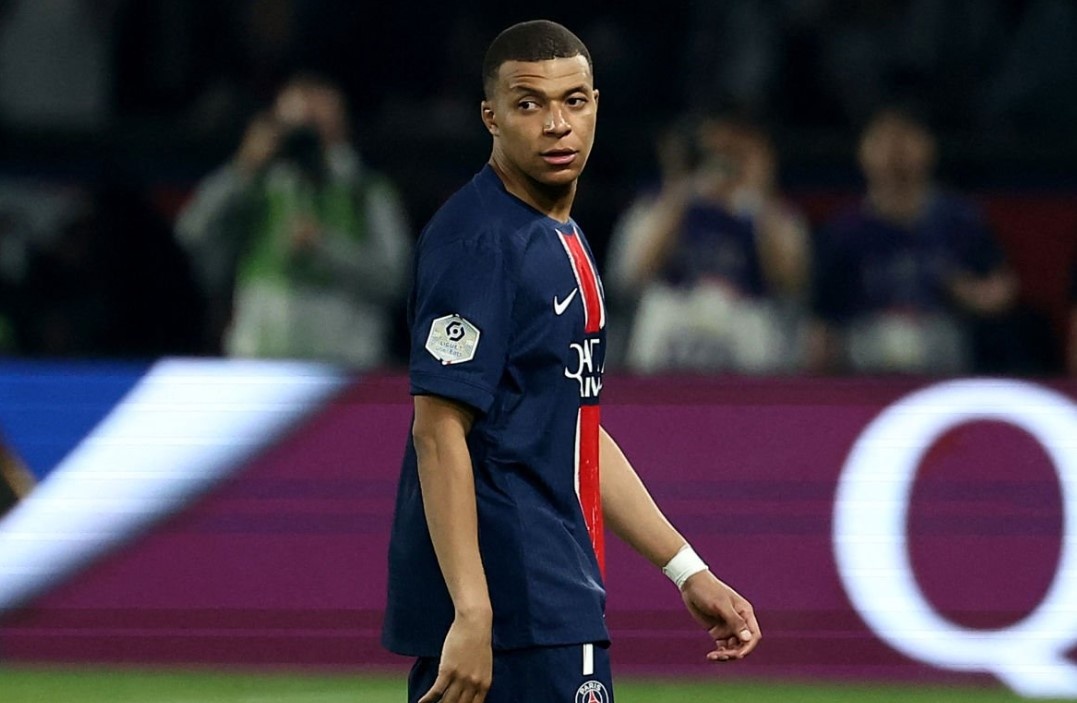 PSG khong tri an Mbappe hinh anh