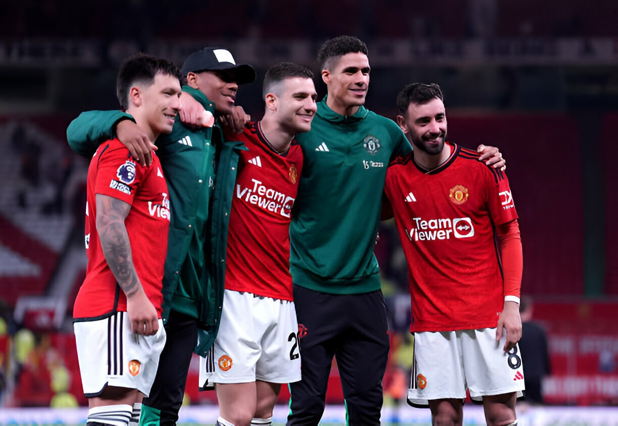 Ngoi sao thu 2 chia tay Man Utd hinh anh