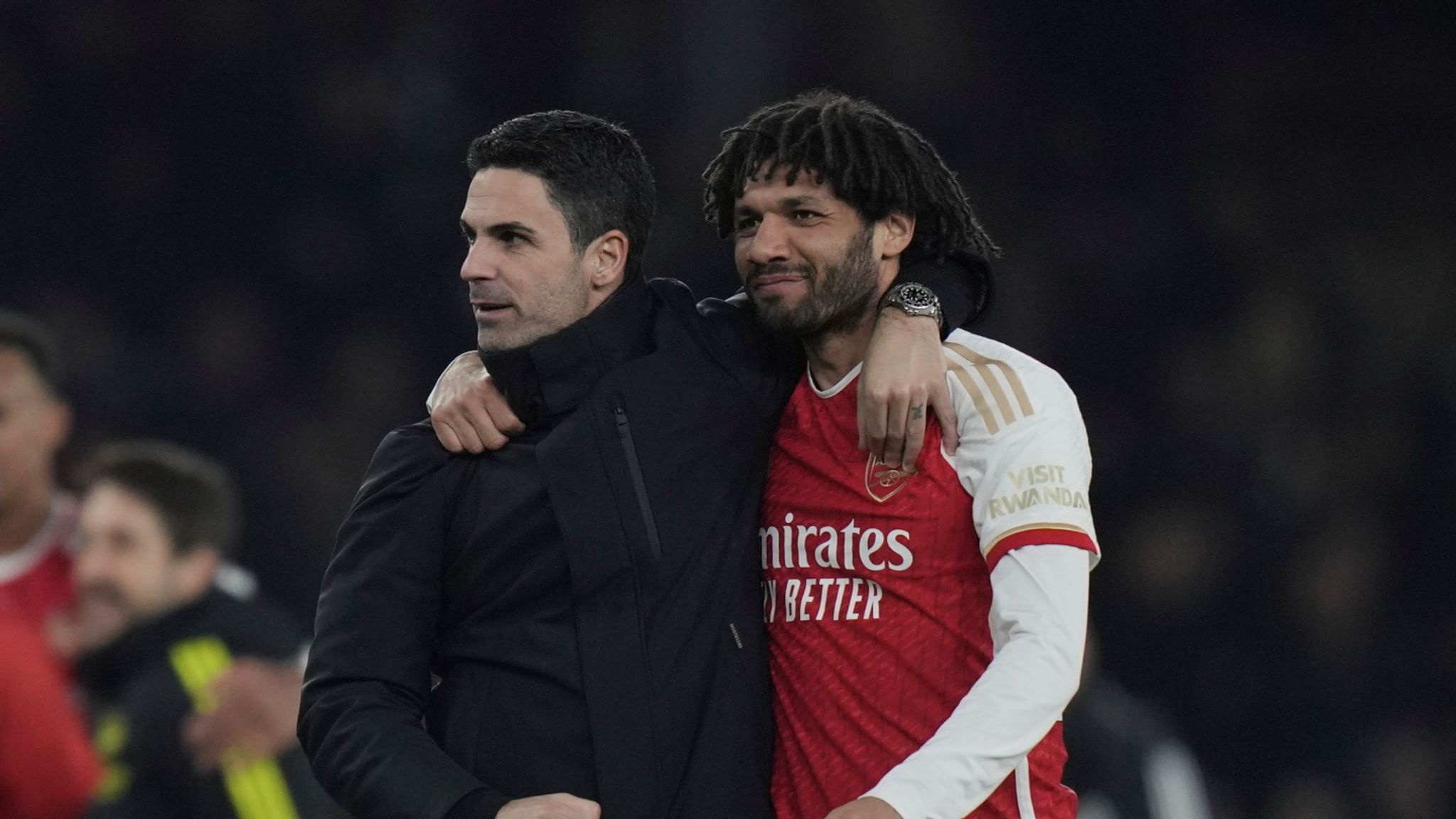 Arsenal dien tap cho buoi trao cup vo dich Premier League hinh anh