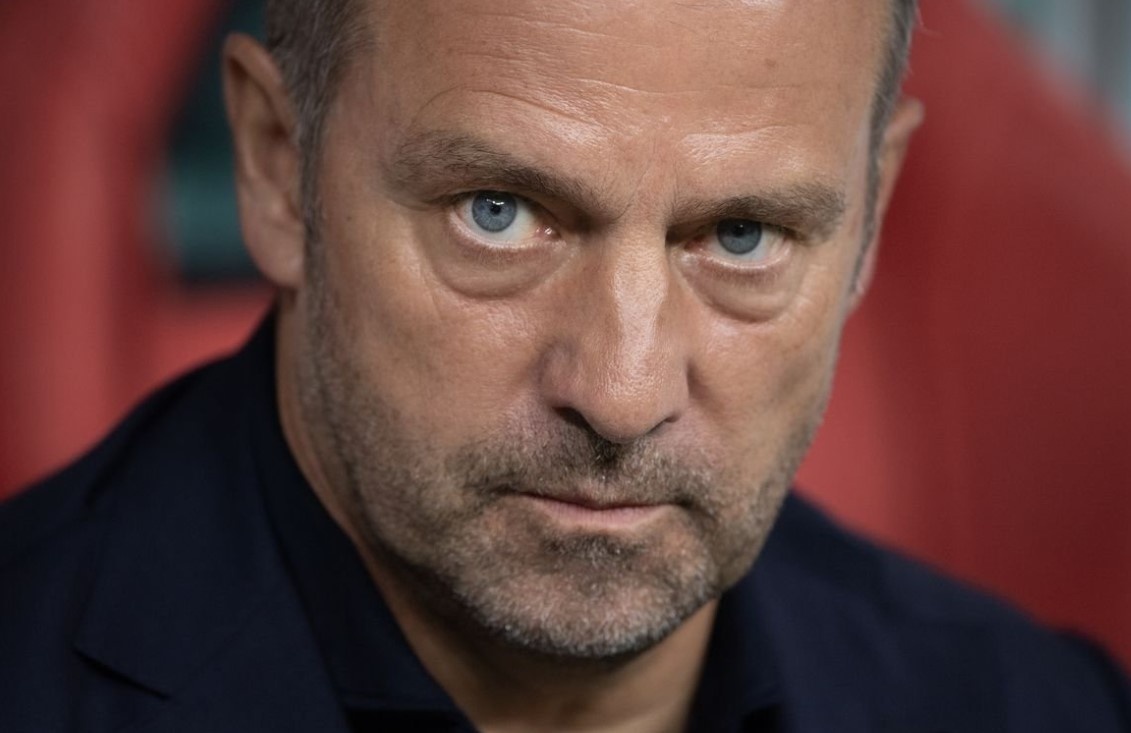 Barca dat thoa thuan voi HLV Hansi Flick hinh anh