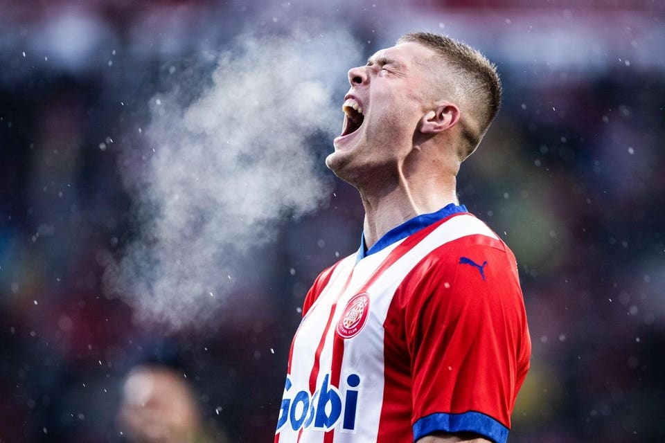 Tien dao vo danh khien cuoc dua Pichichi dao lon hinh anh