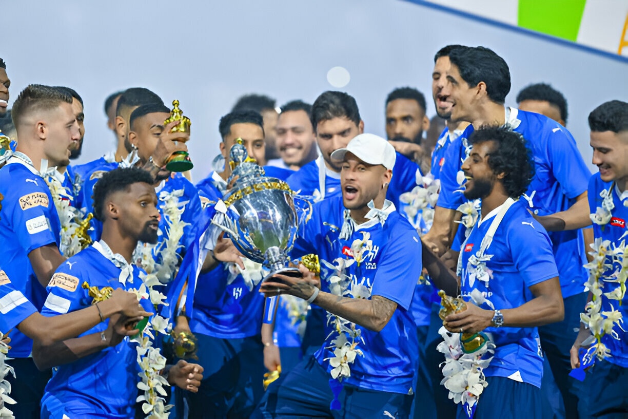 Chuc vo dich bat bai thu 2 o mua 2023/24 hinh anh