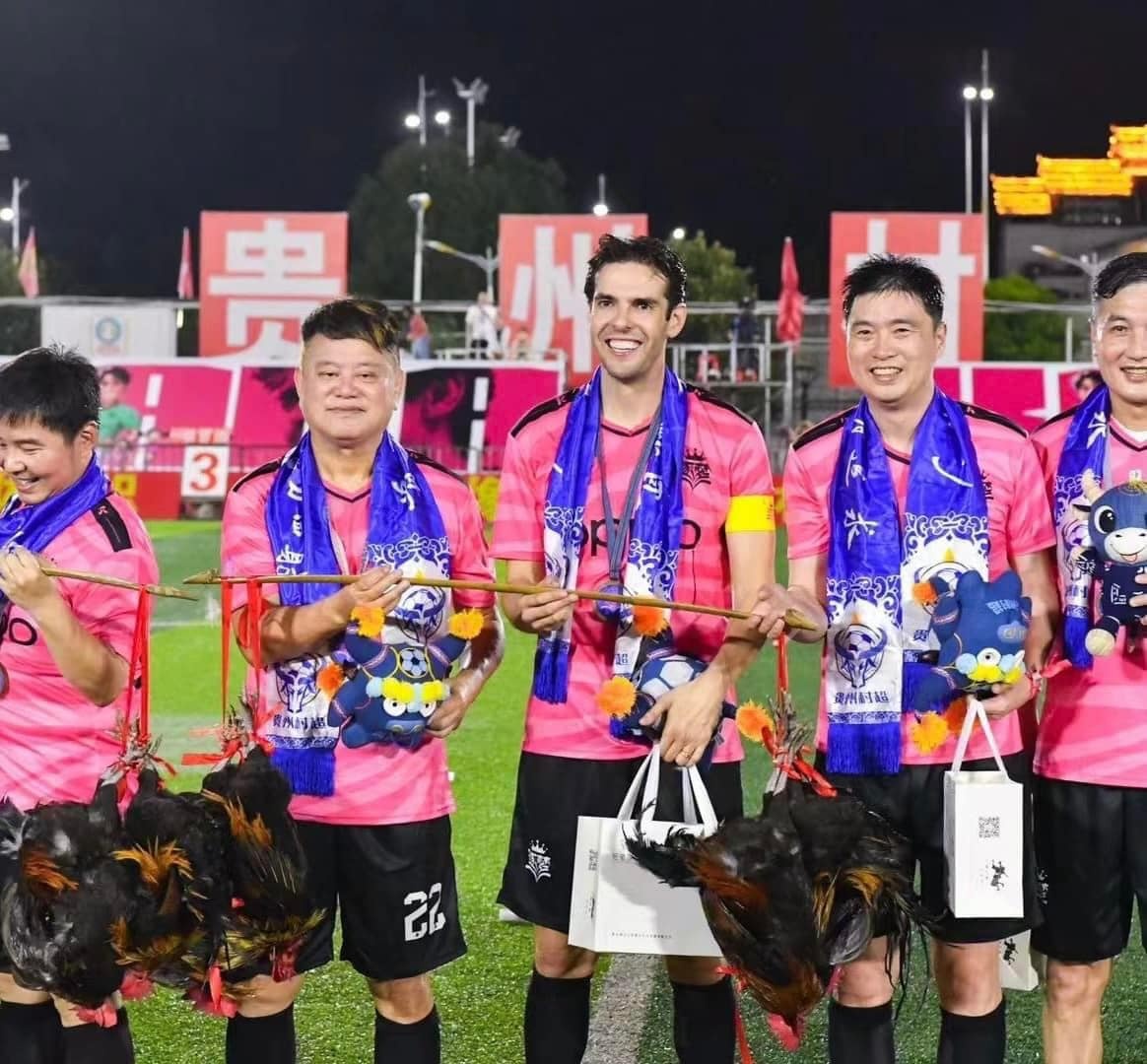 Kaka sang Trung Quoc anh 1