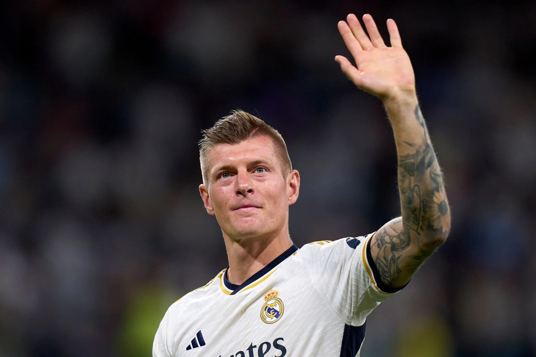 Mourinho da dung ve Kroos hinh anh