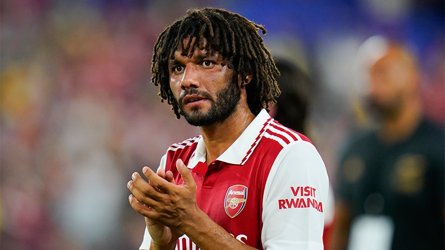 Arsenal chia tay 19 cau thu hinh anh