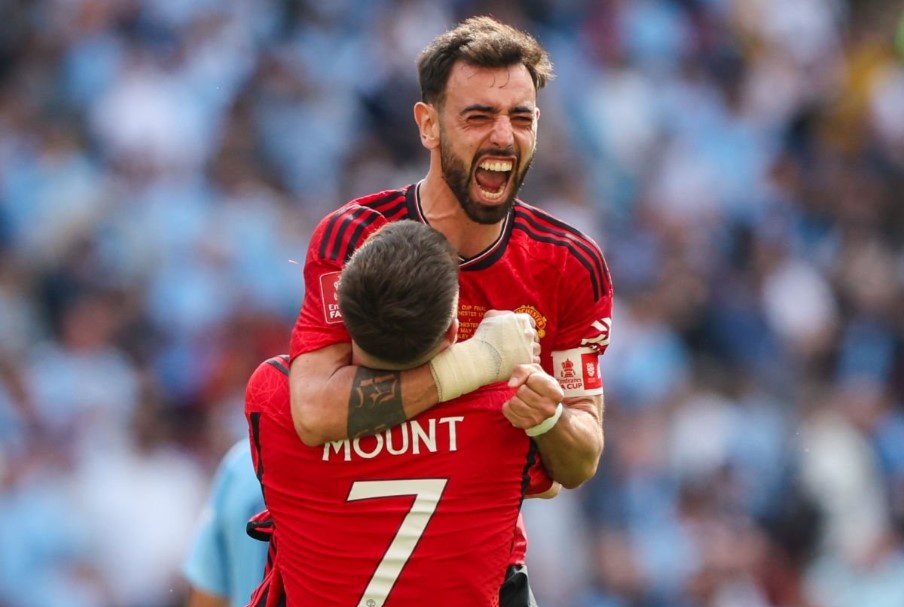 Bruno Fernandes ra yeu sach voi Man Utd hinh anh