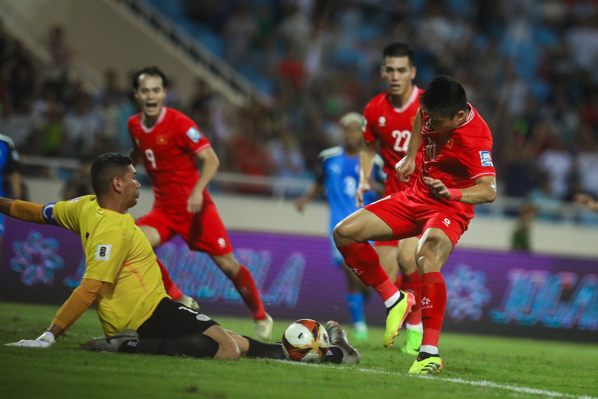 Viet Nam thang Philippines anh 2