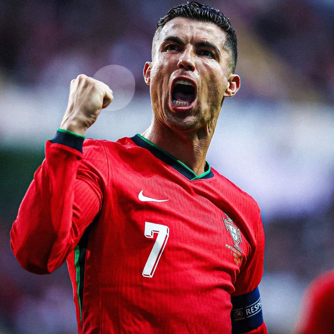 Ronaldo toa sang anh 6