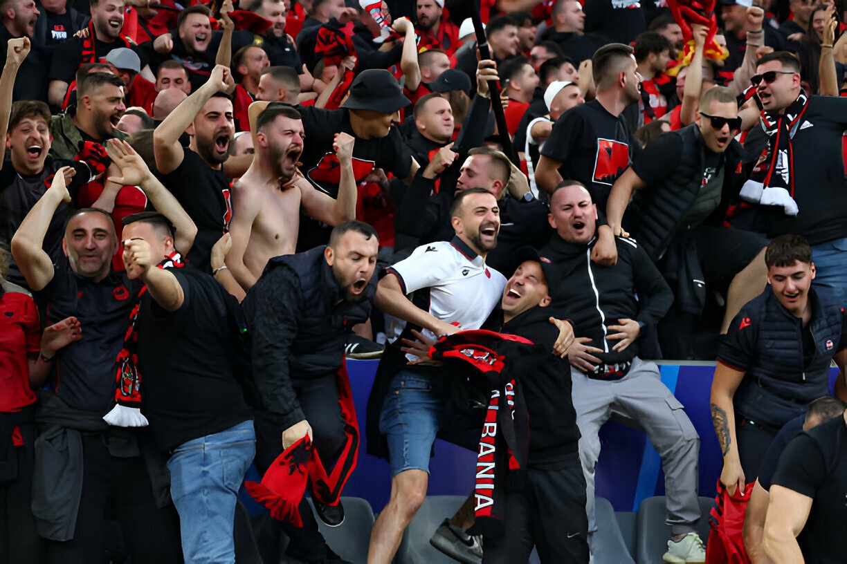 Italy dau Albania anh 3