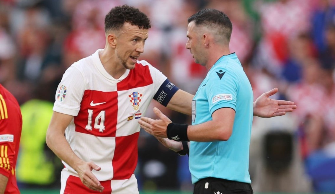 Croatia bi tuoc ban thang vi sai lam kho tin hinh anh