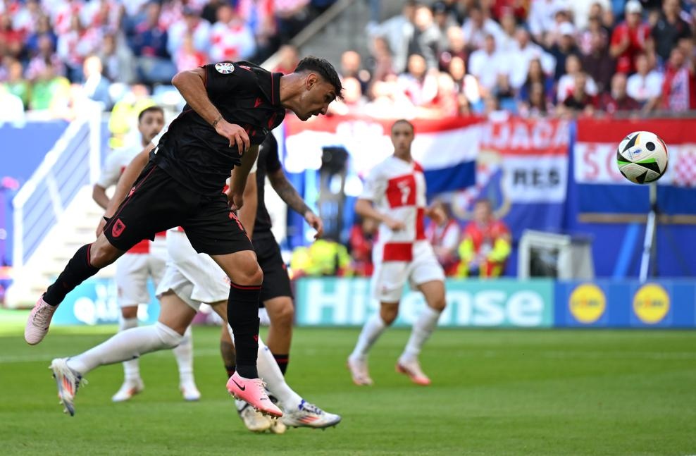 Modric anh 1