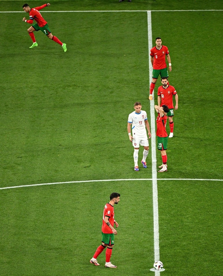 Bo Dao Nha vs Czech anh 1