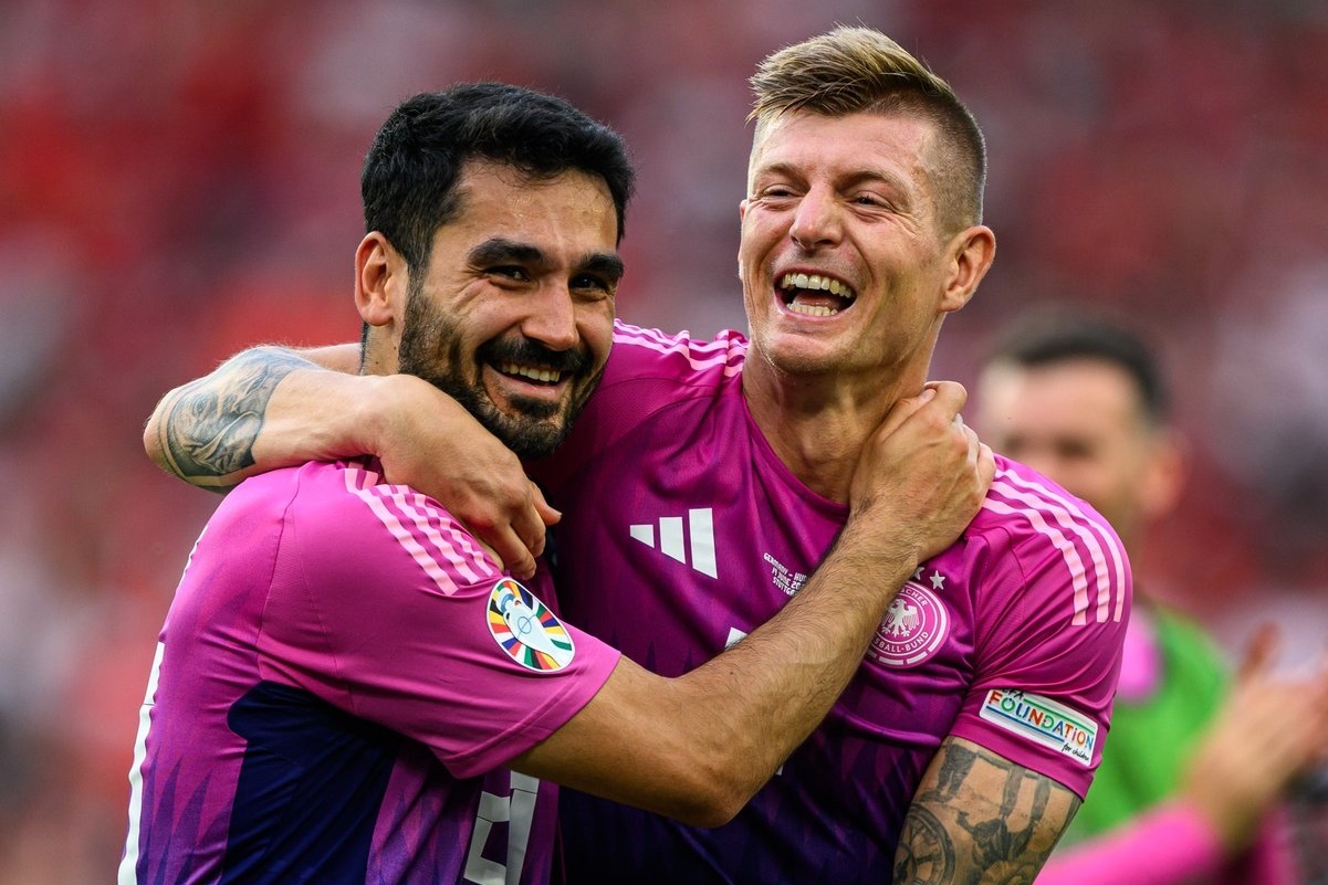 Tuyen Duc da dung ve Gundogan hinh anh