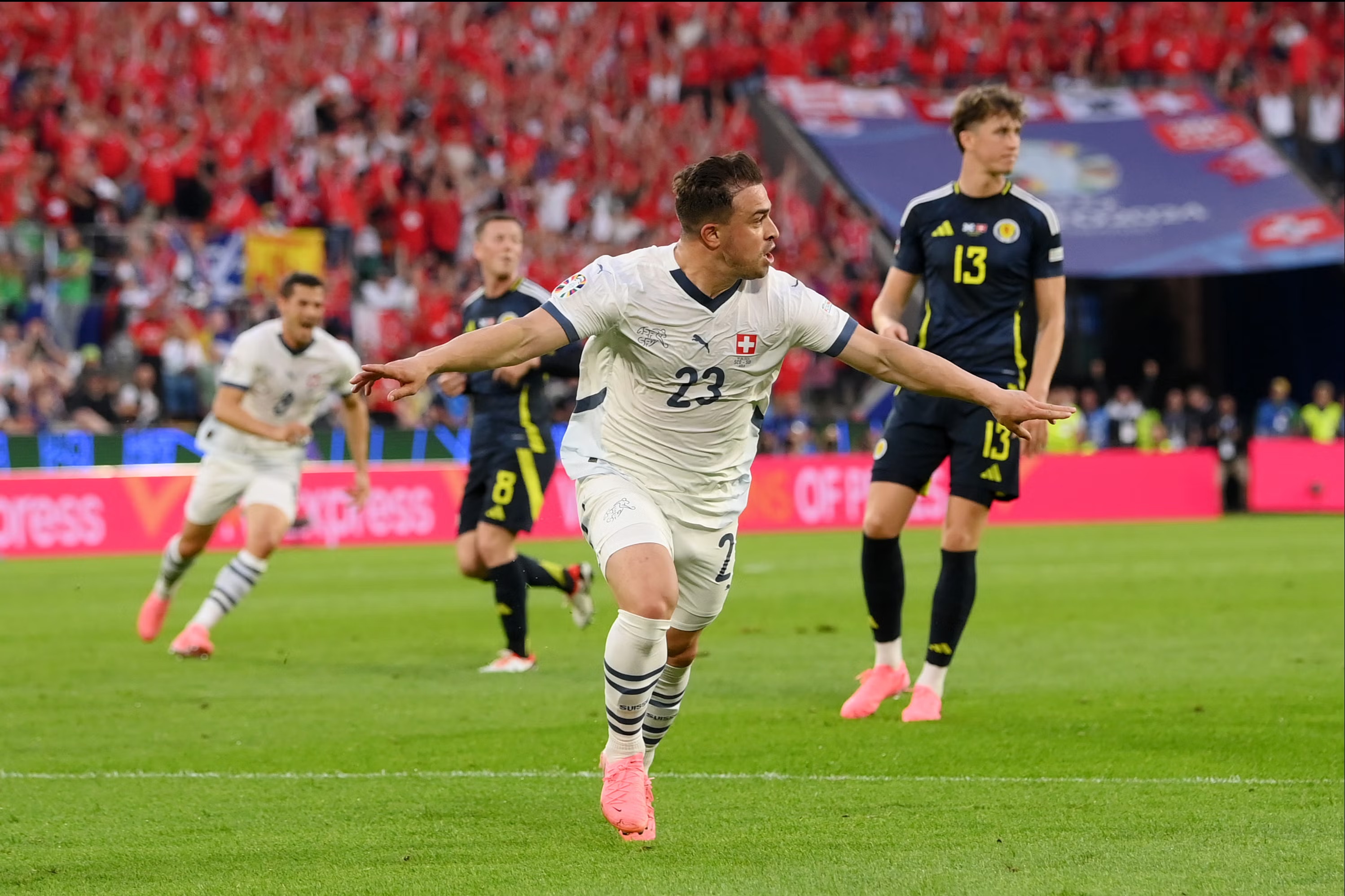 Highlights EURO 2024: Scotland 1-1 Thuy Si hinh anh