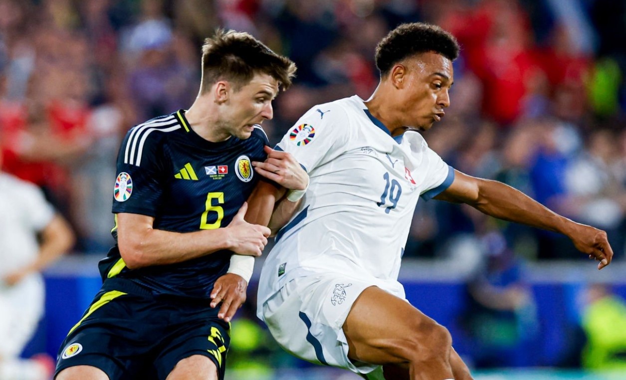 Tierney chan thuong anh 6