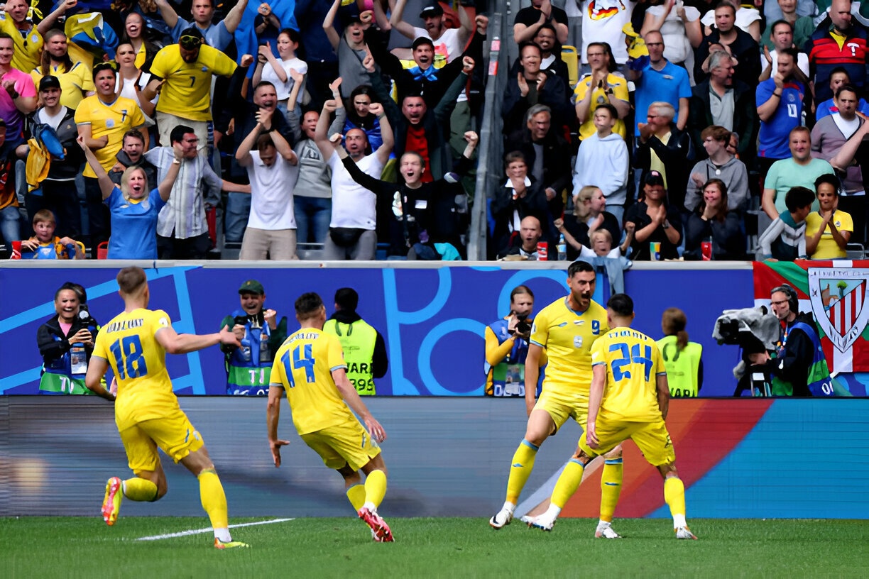 Ukraine đấu Slovakia ảnh 3 Ukraine dau Slovakia anh 3