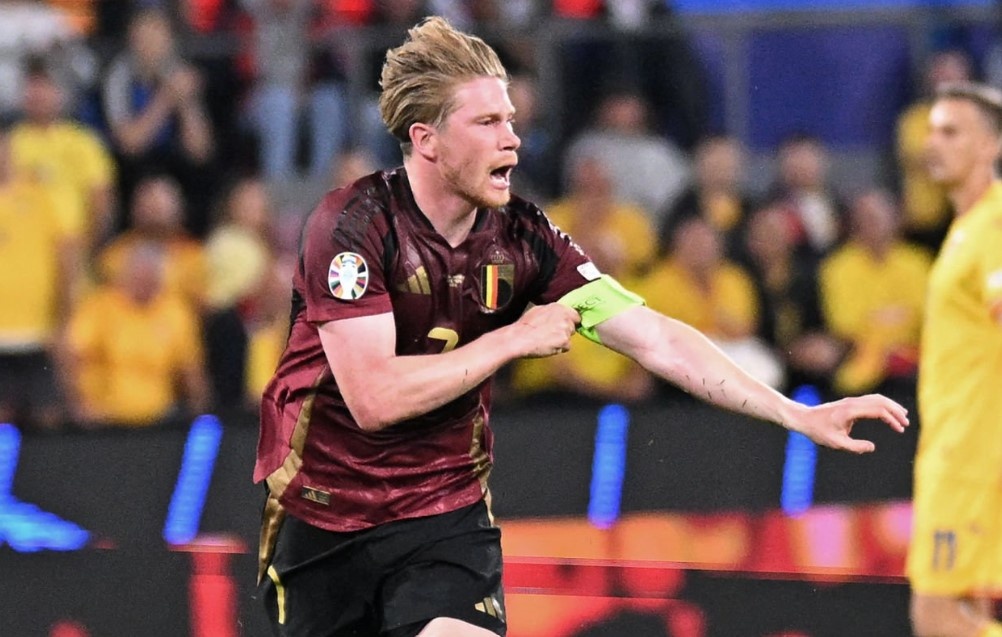 De Bruyne toa sang, Bi thang tran dau tai EURO hinh anh