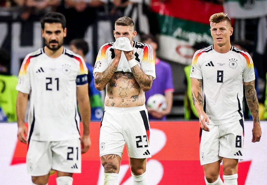 Tuyen Duc thoat thua o phut 90+2 hinh anh