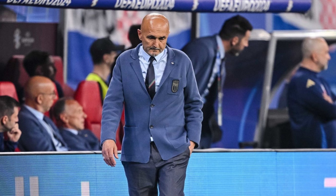 Italy vao vong 16 doi anh 2