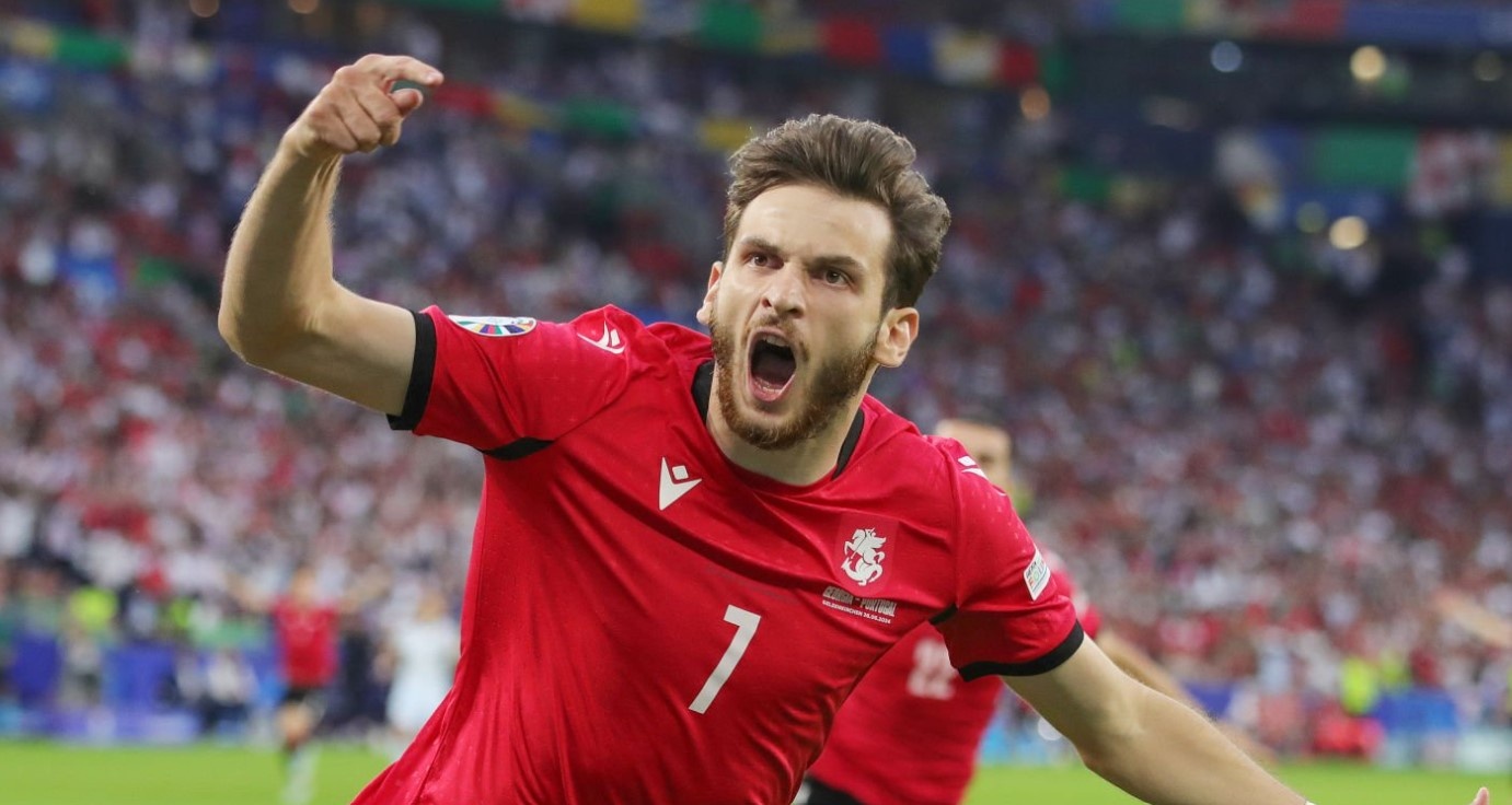 Ronaldo noi gian anh 6