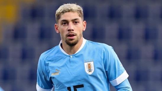 Valverde bung no trong ngay Uruguay thang dam hinh anh