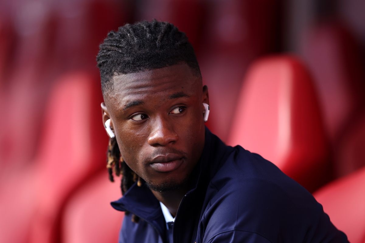 Truong hop ky la cua ngoi sao 100 trieu euro o tuyen Phap hinh anh