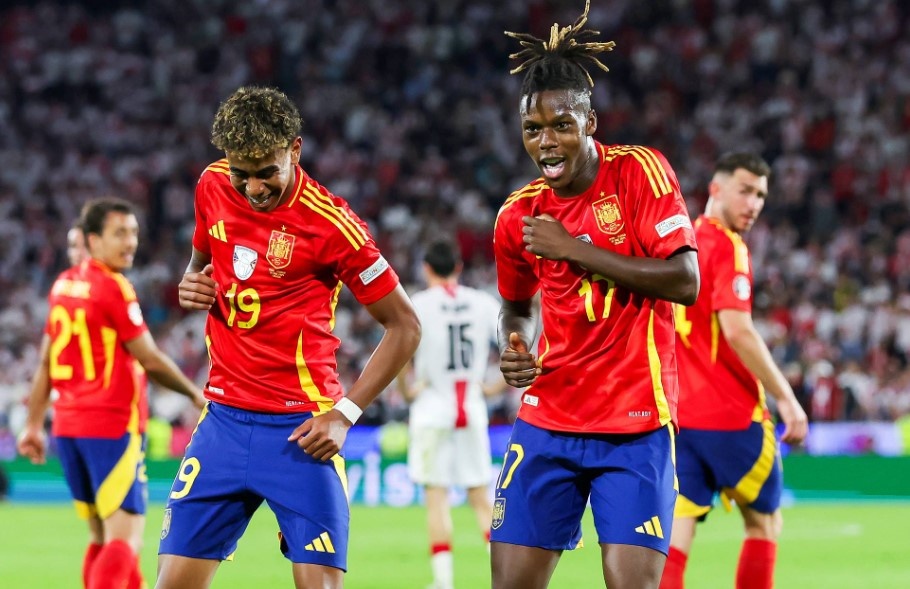 Thang dam Georgia, Tay Ban Nha gap Duc o tu ket EURO hinh anh