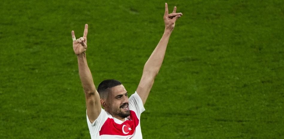 Bao Duc: Demiral nhan an phat nang hinh anh